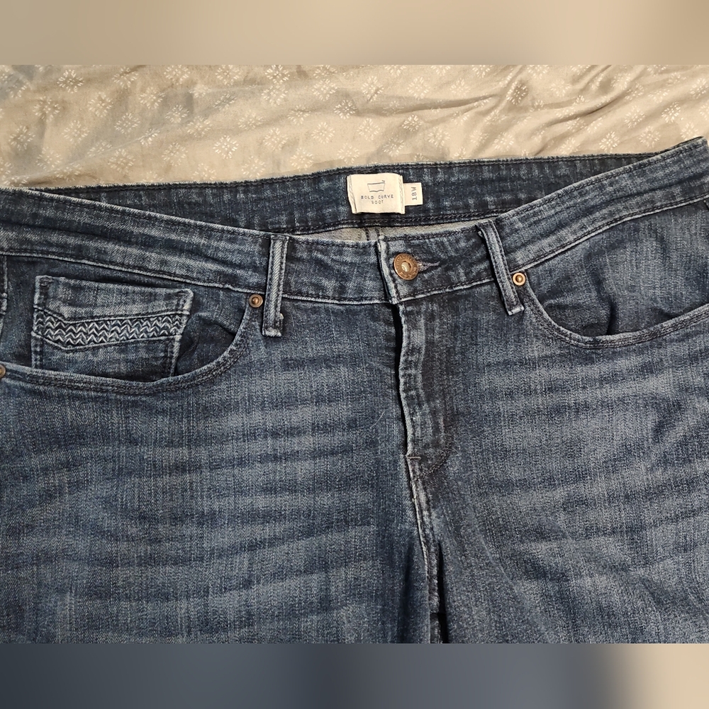 Levi's Strauss Women's Bold Curve Boot Cut, Five Pocket, Blue Jeans Size 18w - Picture 2 of 9
